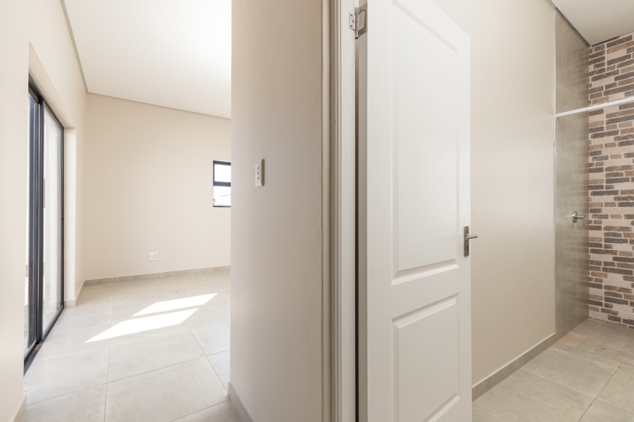 3 Bedroom Property for Sale in Laaiplek Western Cape